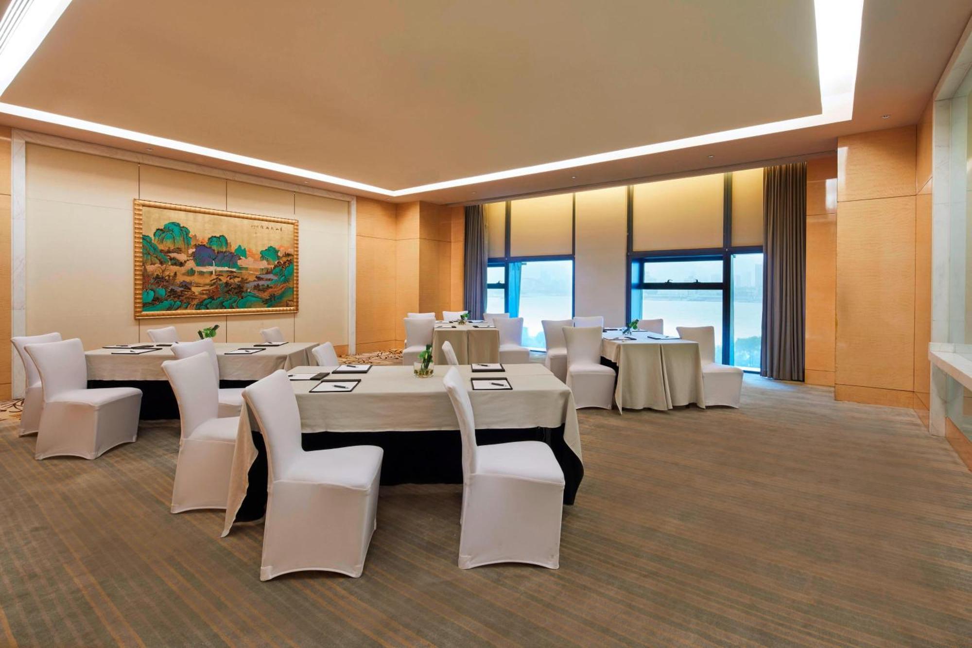 The Westin Wuhan Wuchang Exterior photo