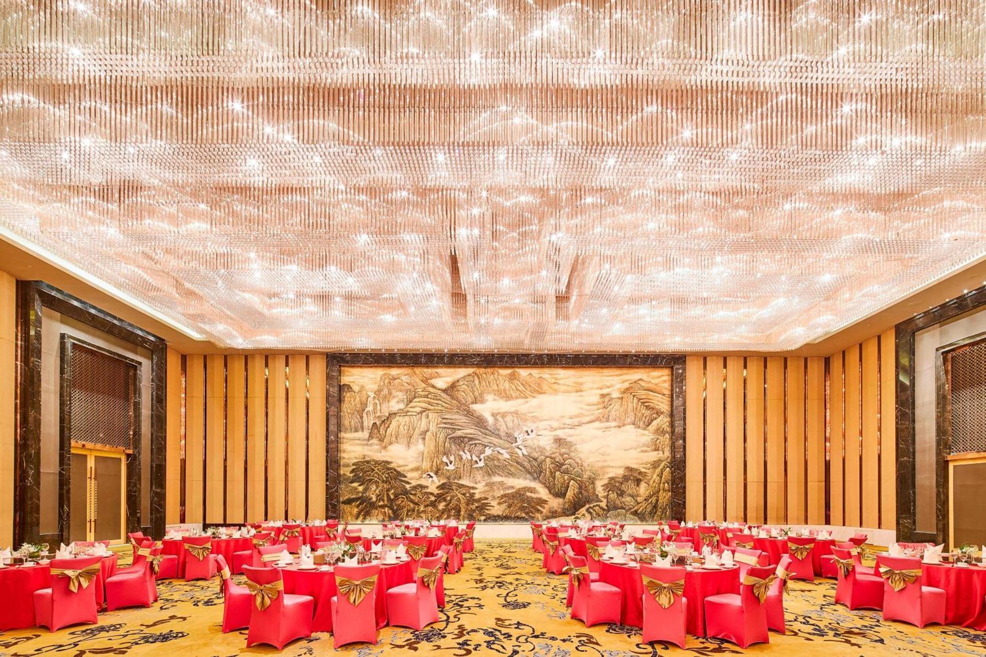 The Westin Wuhan Wuchang Exterior photo