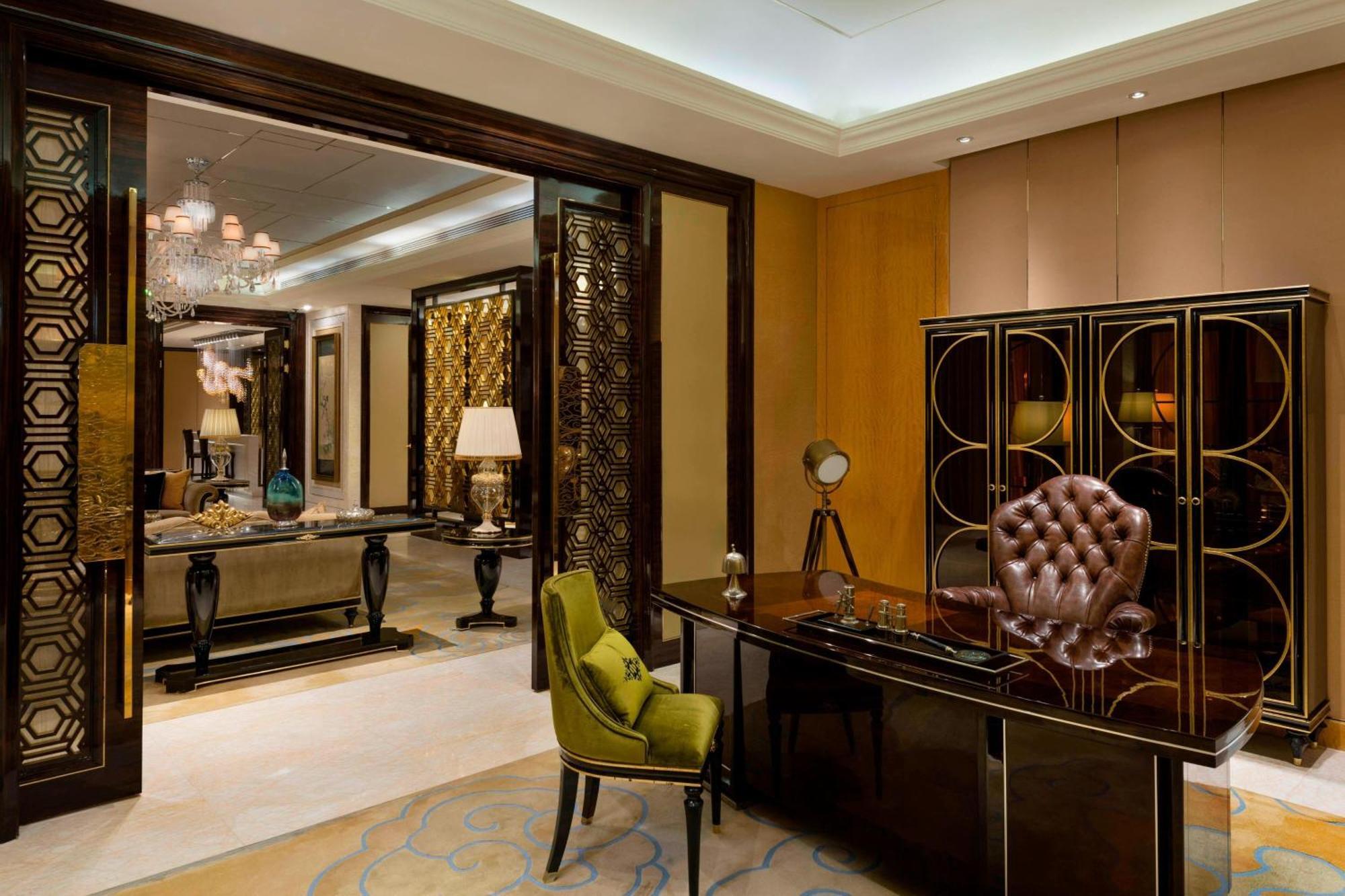 The Westin Wuhan Wuchang Exterior photo